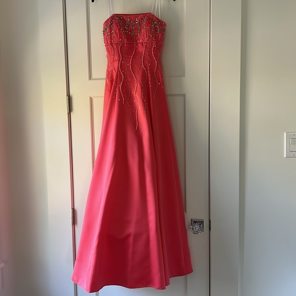 Cache Dresses & Skirts - Cache Beaded Gown - Excellent condition